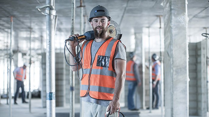 Qué ropa laboral de verano elegir